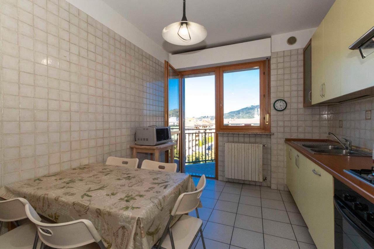 Apartment Cozy&spacious Apt 2 Min Walk From The Tram Stop! *