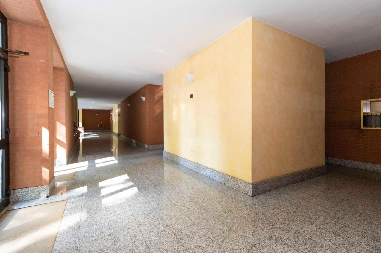 Apartment Cozy&spacious Apt 2 Min Walk From The Tram Stop! *