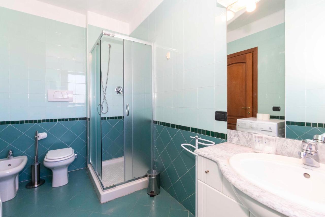 Apartment Cozy&spacious Apt 2 Min Walk From The Tram Stop! *